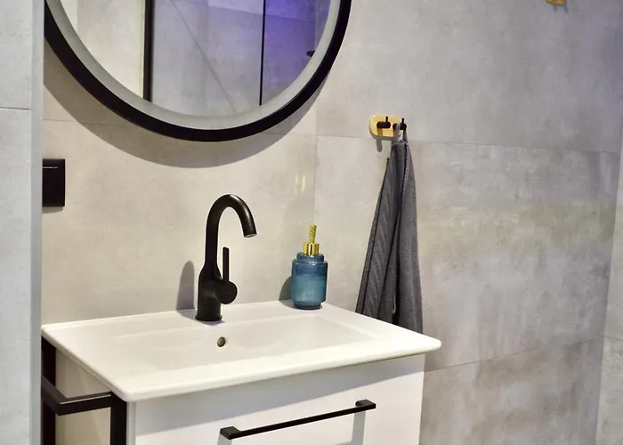 Beskid Nowoczesne, Stylowe Z Parkingiem By Reapartments דירה *